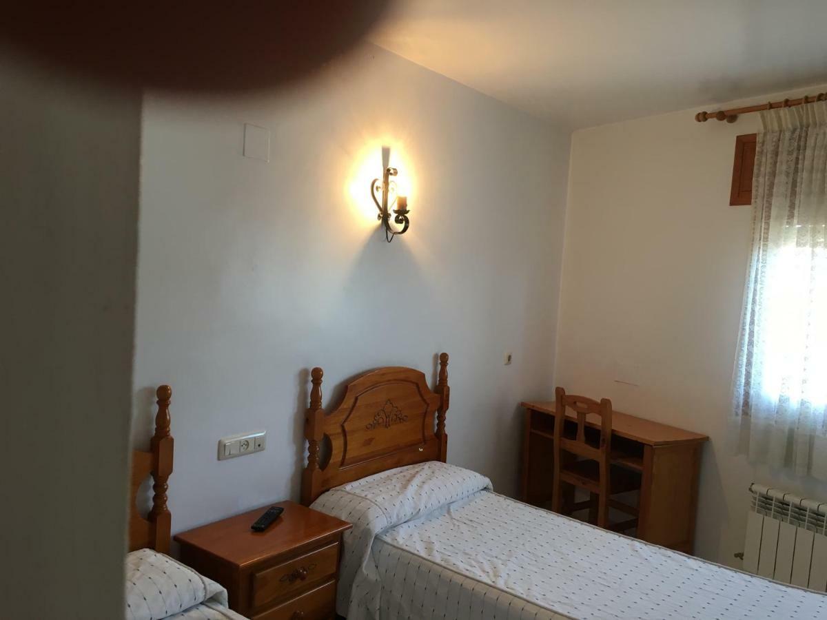 Posada Manolon Santa Cruz de Moya 外观 照片